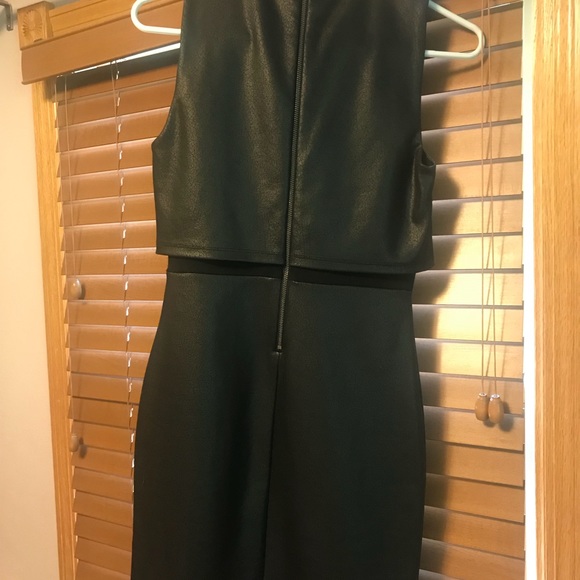 Elegant/sexy tight black dress(only worn once) - Picture 4 of 4